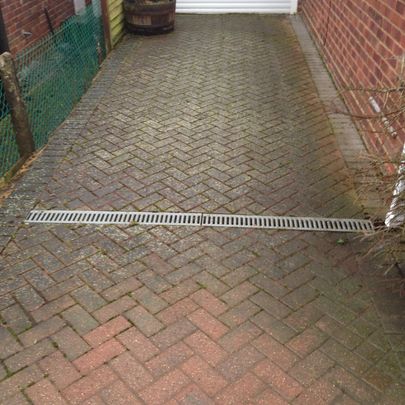 Driveway Before Cleaning 